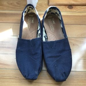 TOMS flats